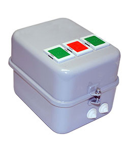 ПМ12-010660 У3 В, 220В, 4з+2р,10А,реверс.,с реле 7,0-10,0А,в корпусе IP40, с кн.ПУСК+СТОП+R  (ЭТ)