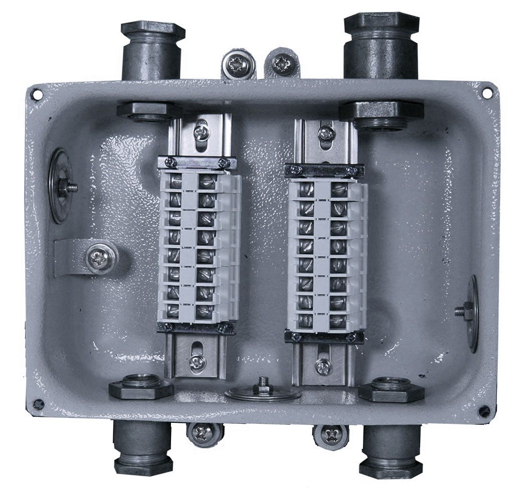 КЗНС-16 У2, 16 зажимов, IP65 (металлические вводы)