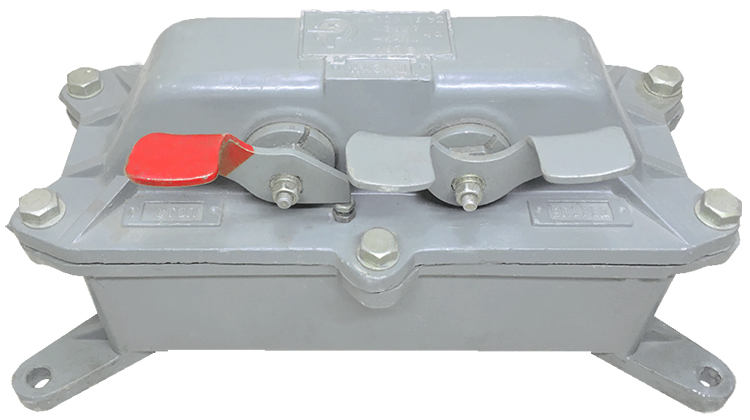 КУ123-32У2, три элемента, 3з+3р, диаметр отверстий 16мм, IP56  